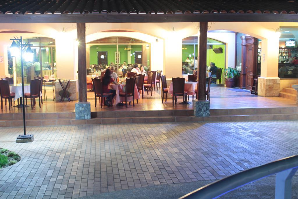 Gran Hotel Azuero Chitre Bagian luar foto
