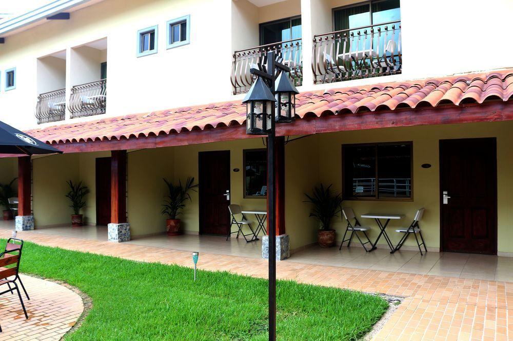 Gran Hotel Azuero Chitre Bagian luar foto