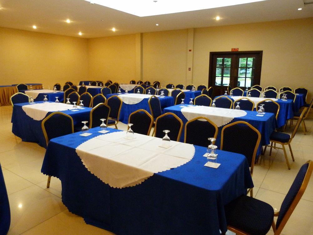 Gran Hotel Azuero Chitre Bagian luar foto