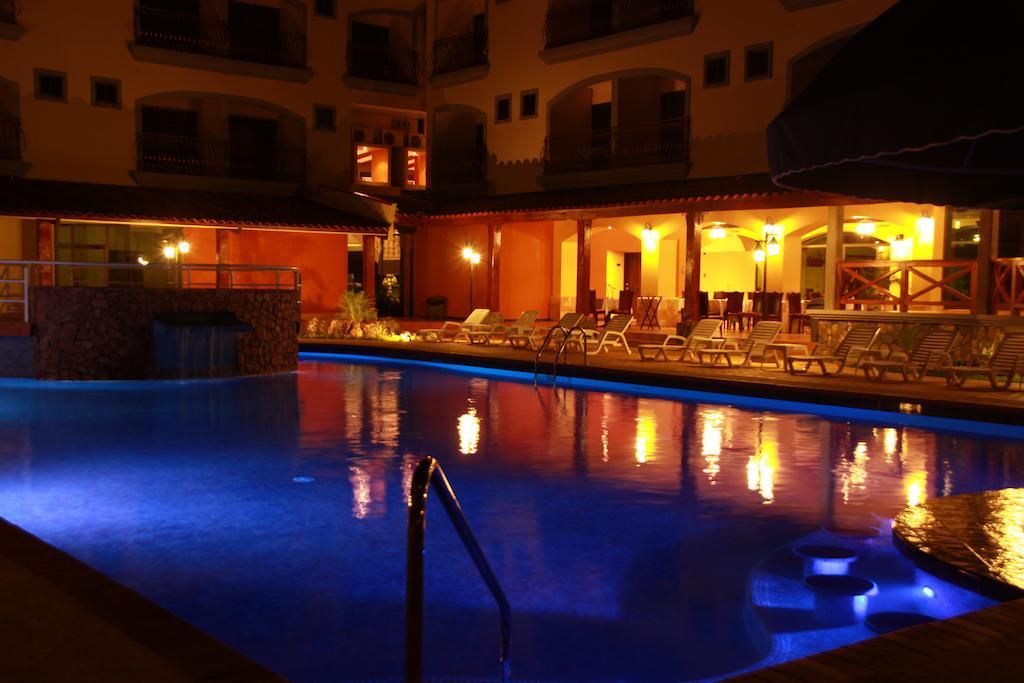 Gran Hotel Azuero Chitre Bagian luar foto