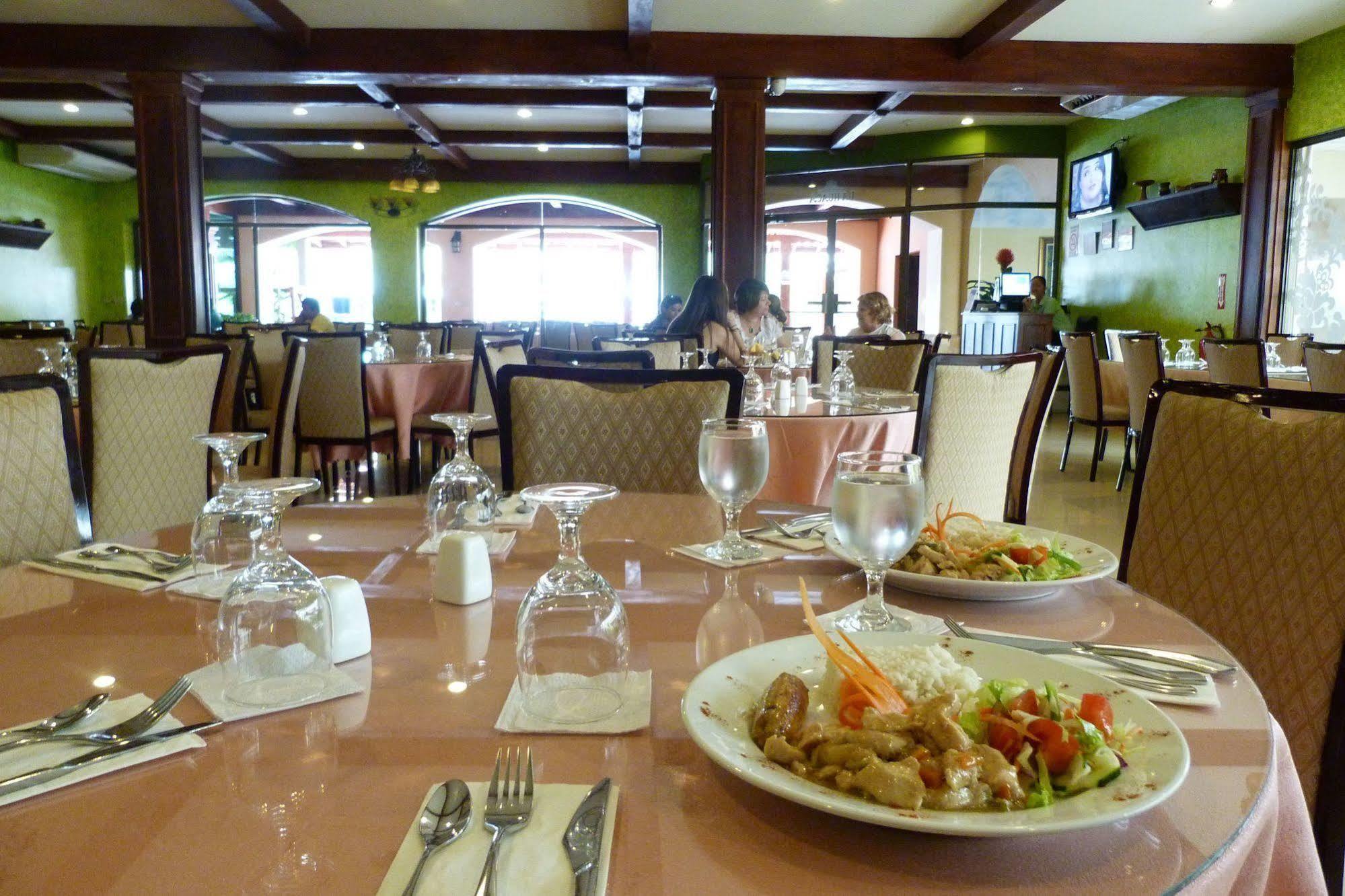 Gran Hotel Azuero Chitre Bagian luar foto